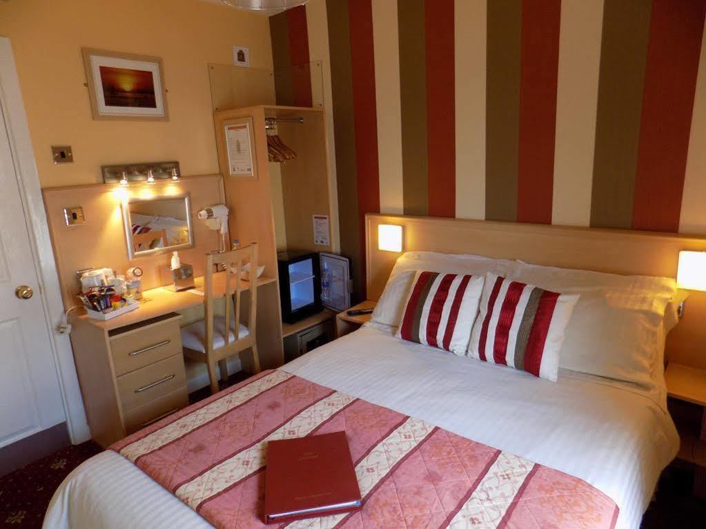 The Norwood Bed & Breakfast Блекпул Екстериор снимка